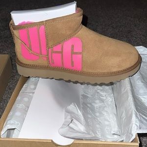New authentic ugg size 8